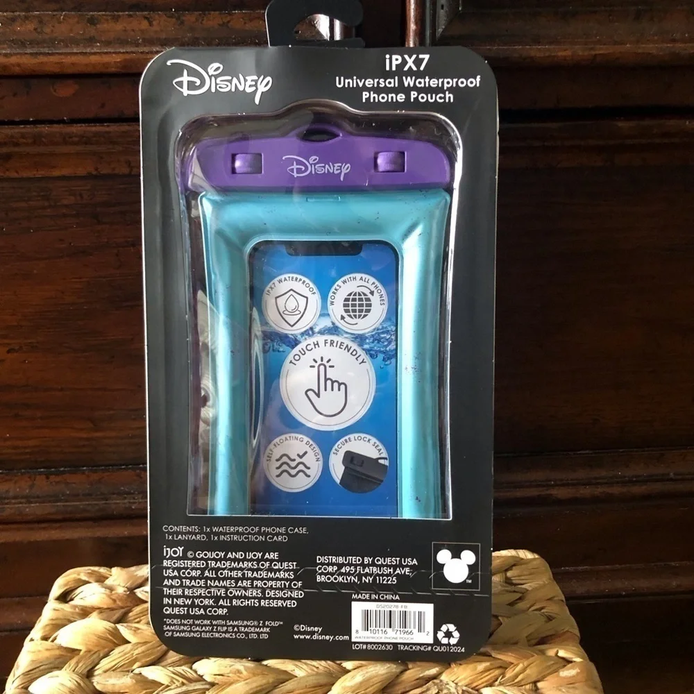 Disney Villains: Ursula iPX7 Waterproof floating case